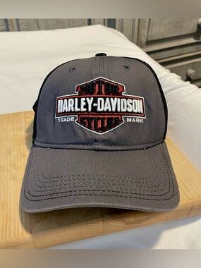 *EUC* HARLEY DAVIDSON Hat -Mesh Fitted Cap -Biker/Trucker -Grunge -Gray & Black